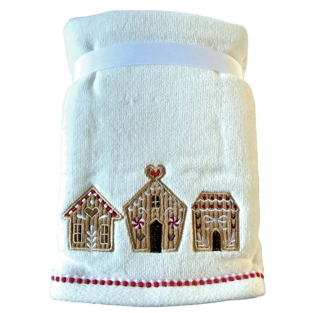 Caro Christmas Hand Towels Gingerbread Houses Holiday Set of 2 White 100% Cotton